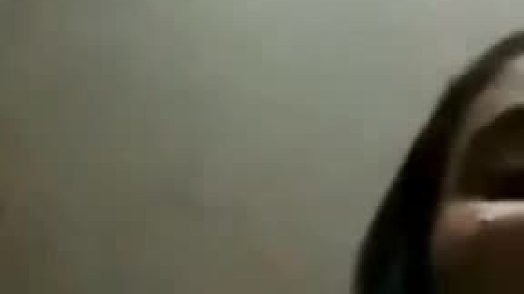 ⁣desi pak girl showing cute boobs and niples , pussy