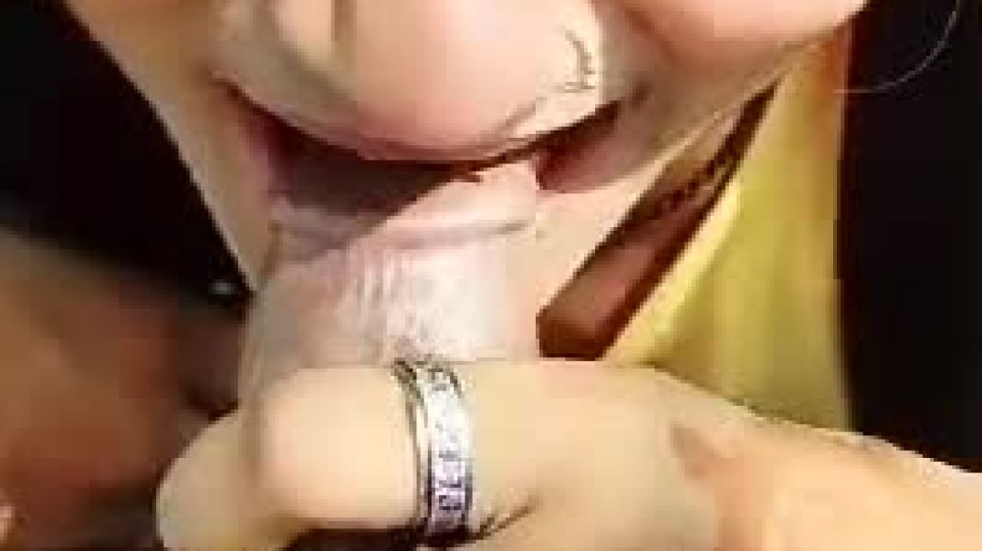 my girlfriend suck my dick big boobs